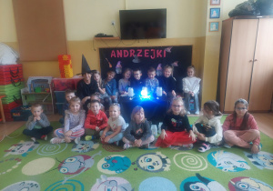 Wspólne zdjęcie dzieci z okazji Andrzejek.