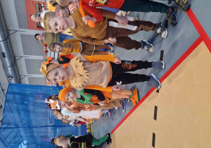 Chłopiec przebrany za jeża